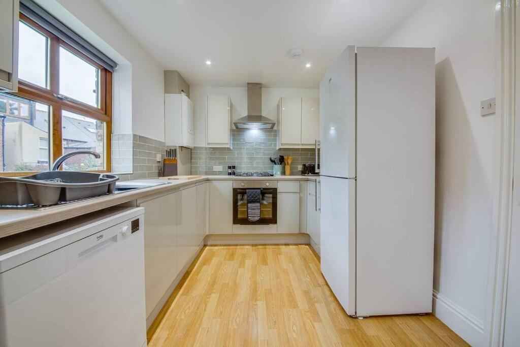 Brighton Terrace - Elegant 4 Bed Villa Walkly Eksteriør billede